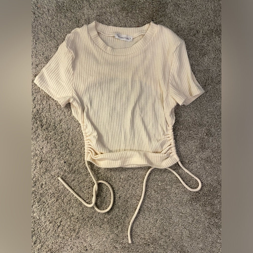 Rumored open back crop top with ties. Light cream color. Size S